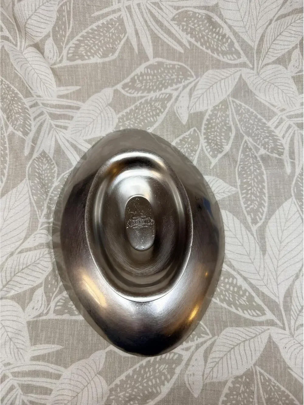 MCM Wear-Brite 18-8 Stainless Steel Pedestal Serving Dish Oval 10.5”